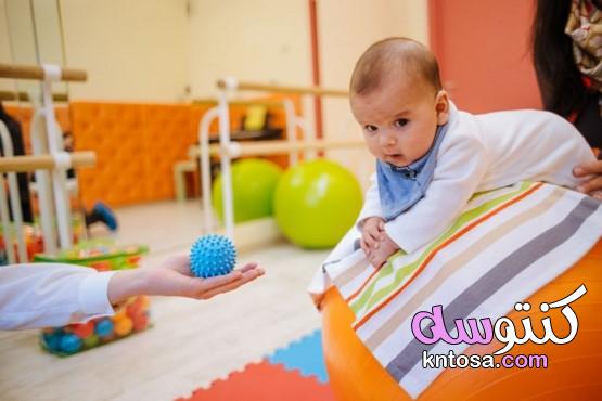 معايير النمو البدني لطفل عمره 6 أشهر،كيف ينمو طفل في 6 أشهر؟ kntosa.com_17_20_157