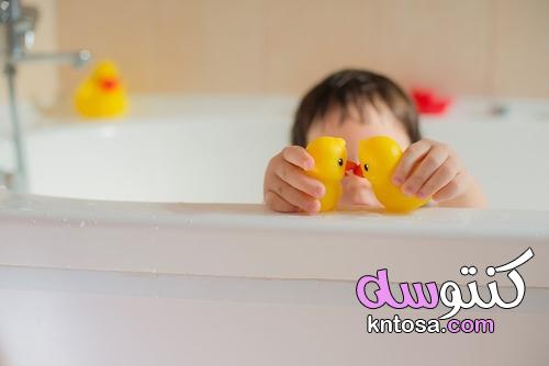 ٧أفكار لجعل الاستحمام وقتاً ممتعاً لأطفالك kntosa.com_17_21_163