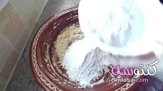 طريقة تحضير حلوة الهلال بالكاوكاو لذيذة وسهلة،حلوة بالكاوكاو على شكل هلال همة و مذاق و اقتصادية kntosa.com_18_20_160
