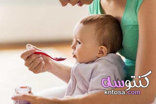 متى يجب البدء بإطعام الرضيع وكيف؟ kntosa.com_18_21_163