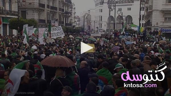 مظاهرات عارمة في الجزائر مطالبة بوتفليقة بالتنحي kntosa.com_22_19_155